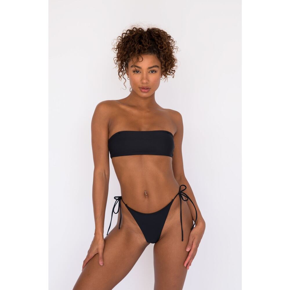 NWT Skatie Annie Swim Bikini Top M Black Removable Adjustable Straps USA